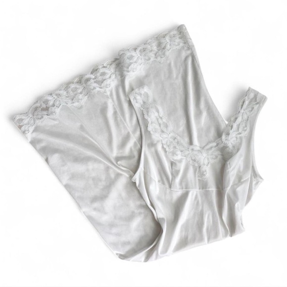 3 / $30 💘 vintage white lace trim lingerie chemise slip dress nightgown - Picture 3 of 4